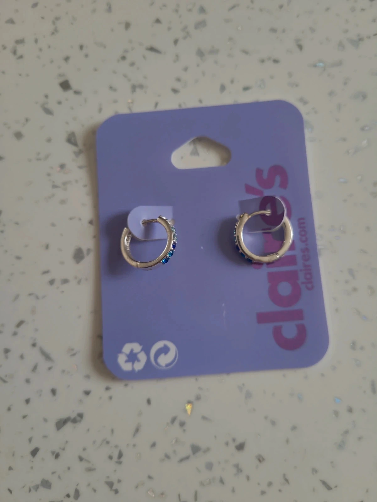 Boucles d oreilles créoles.